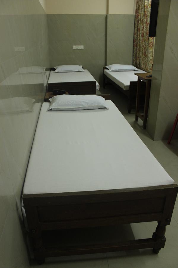 Hotel Sukhvas Thiruvananthapuram Kültér fotó