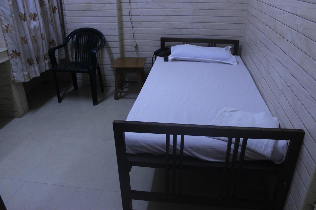 Hotel Sukhvas Thiruvananthapuram Kültér fotó